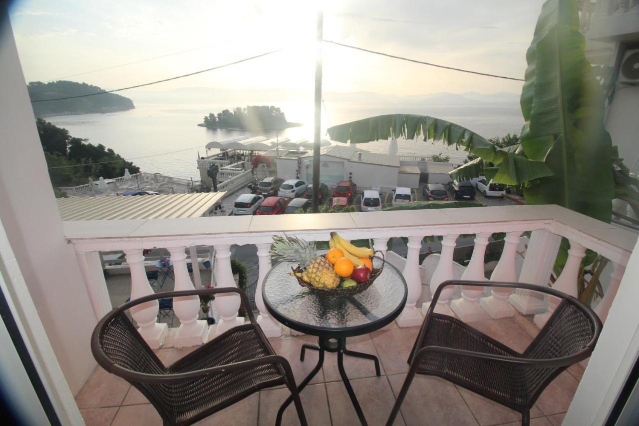 Batis Breeze Bed and Breakfast Perama  Eksteriør billede